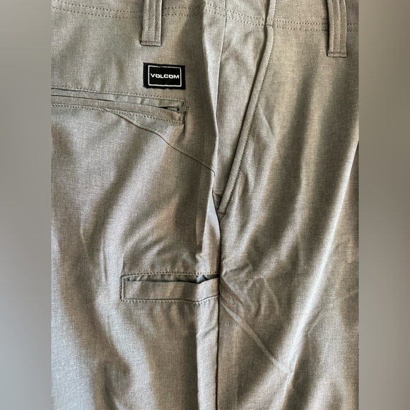 NWT Volcom Kerosene Hybrid 4-Way Stretch Heather Gray Men’s Shorts 31 - Picture 6 of 7
